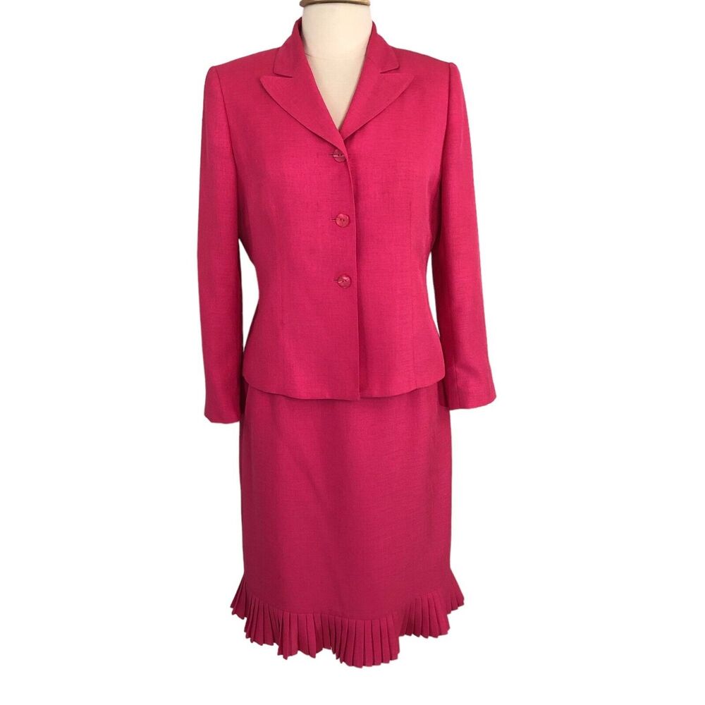 Le Suit Career Skirt Suit Lined Trumpet Pencil Skirt Knee Length Size 12P Pink